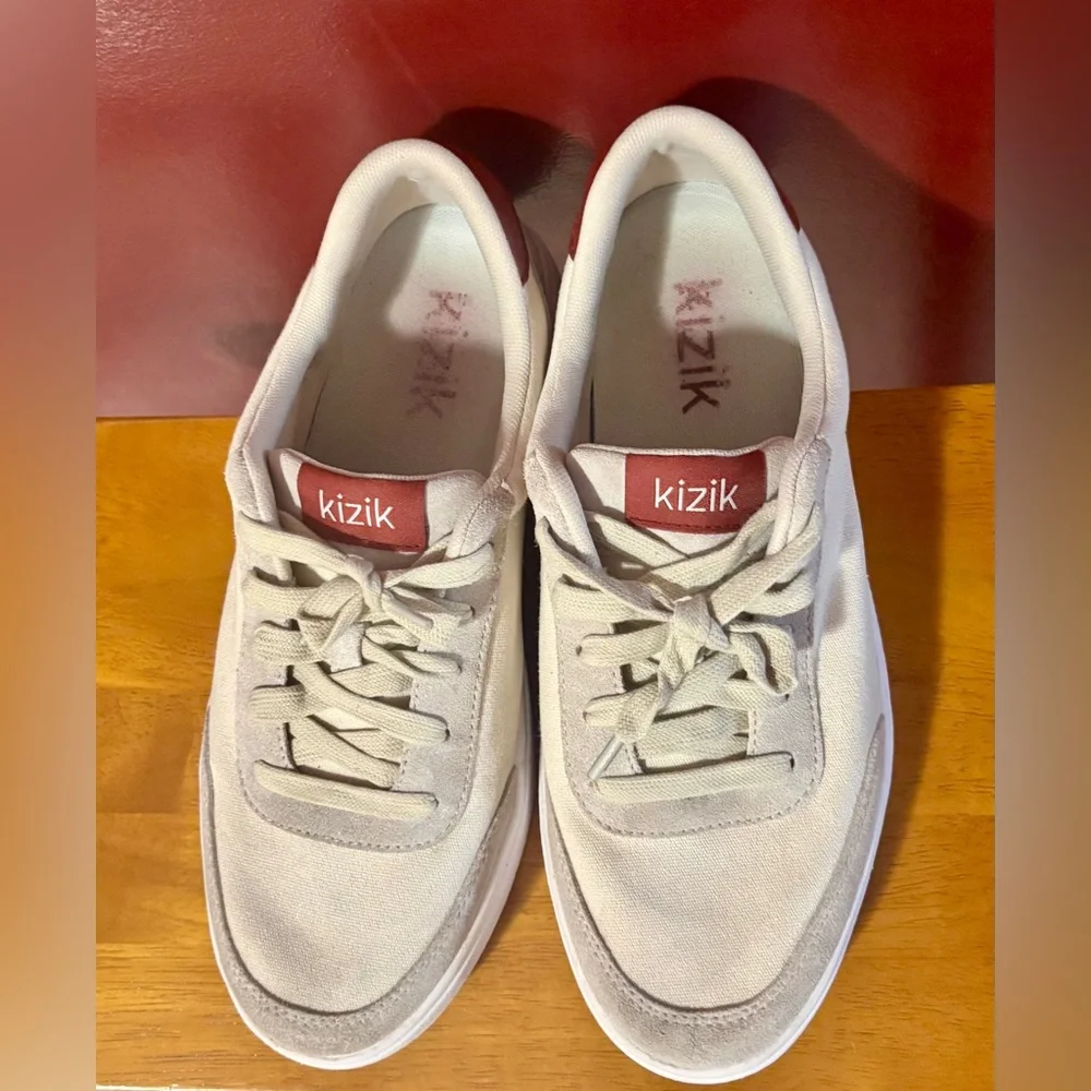 Kizik Hands Free Slip On Sneaker Unisex Crème Brûlée Women 10 Wide/ Men 8.5 Wide
